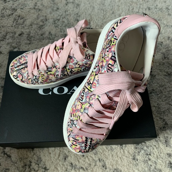 Coach x Keith Haring Limited Edition C101 Sneakers - Picture 2 of 11